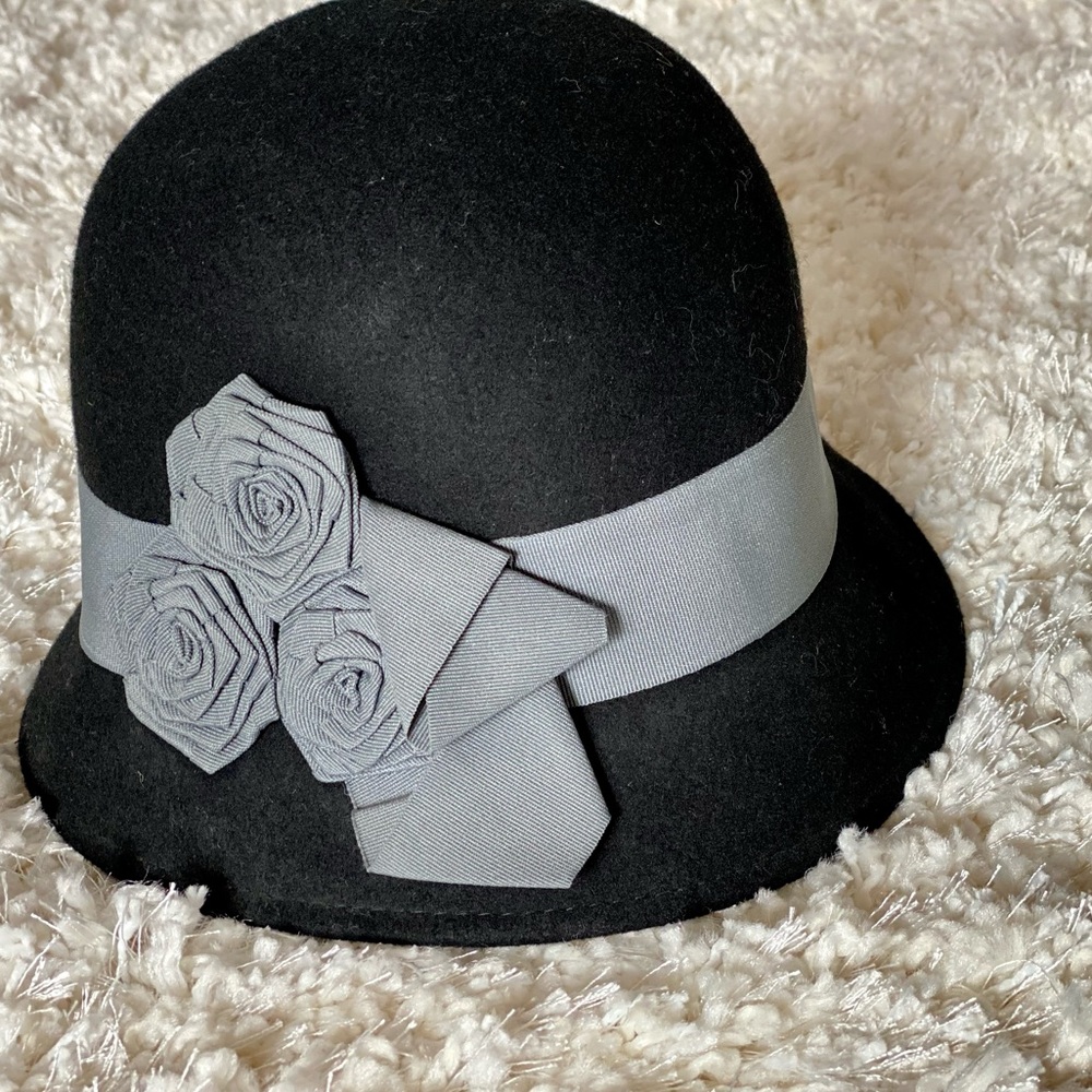 Cute 30s style wool hat